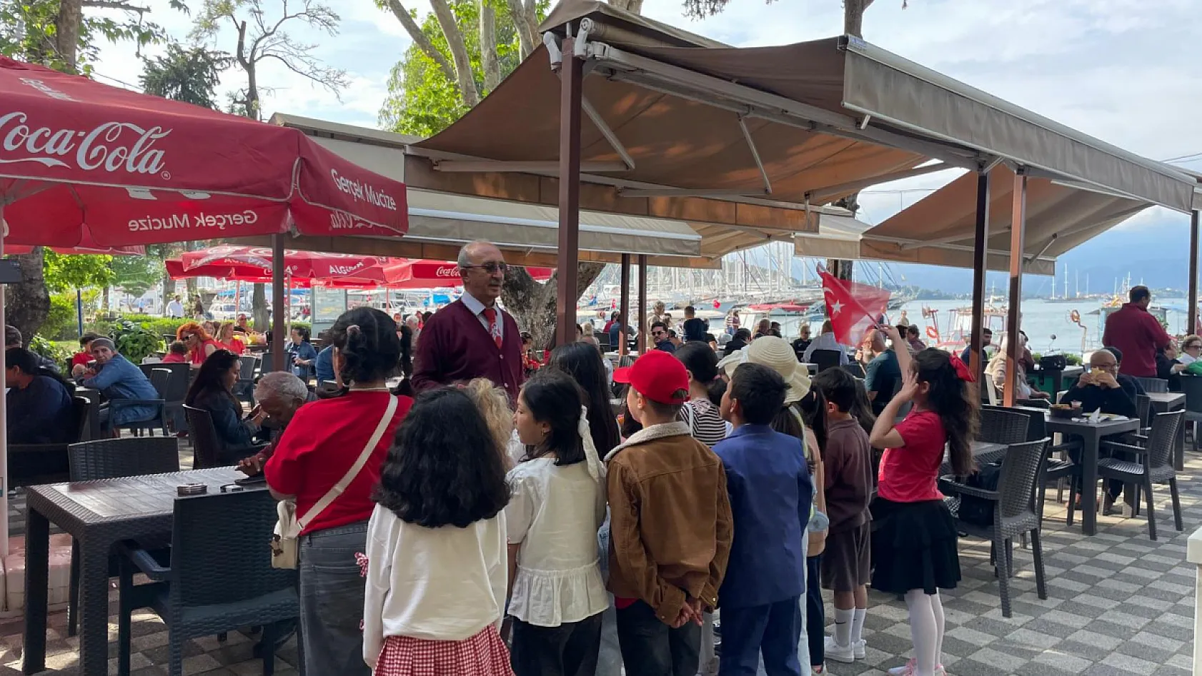 Fethiye Karagözler Halk Evi'nde 23 Nisan Coşkusu