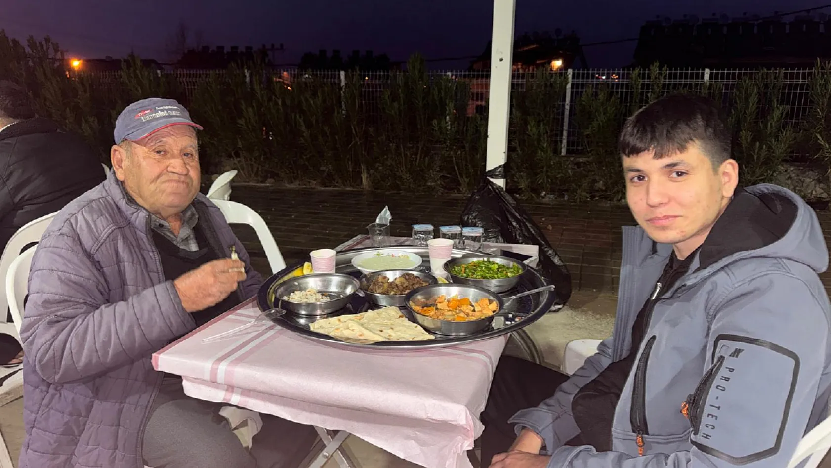 Fethiye Karapınar Mahallesi'nde ramazan ayı, birlik ve paylaşımla sona erdi