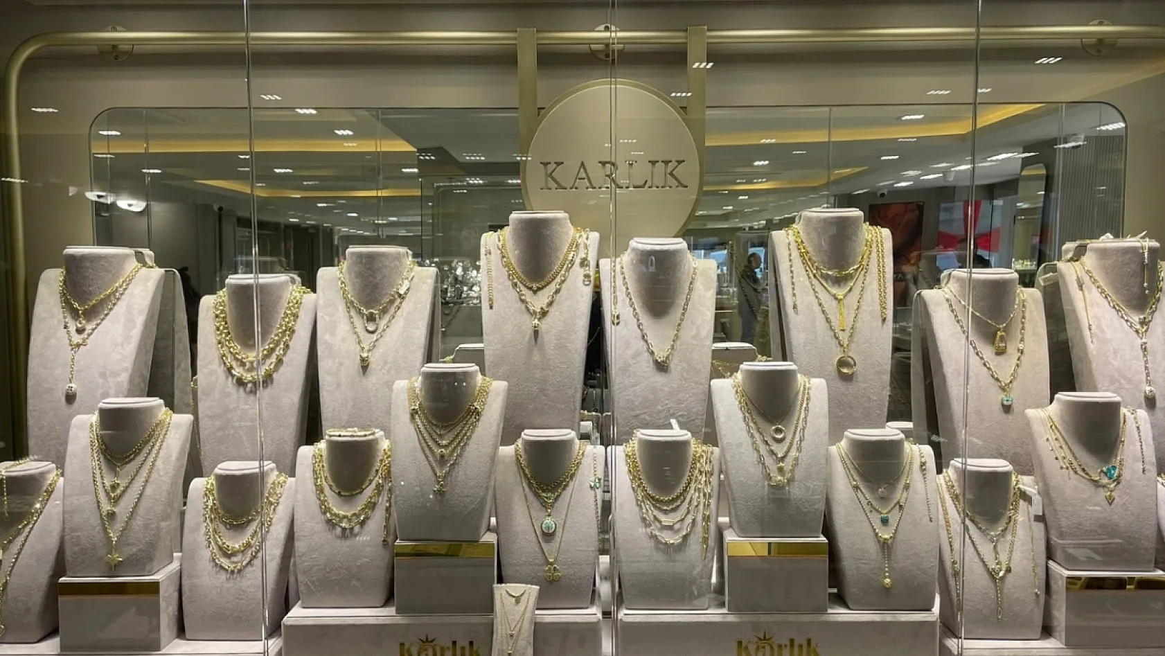 Fethiye Karlık Kuyumculuk: Altın piyasası yeni haftada temkinli