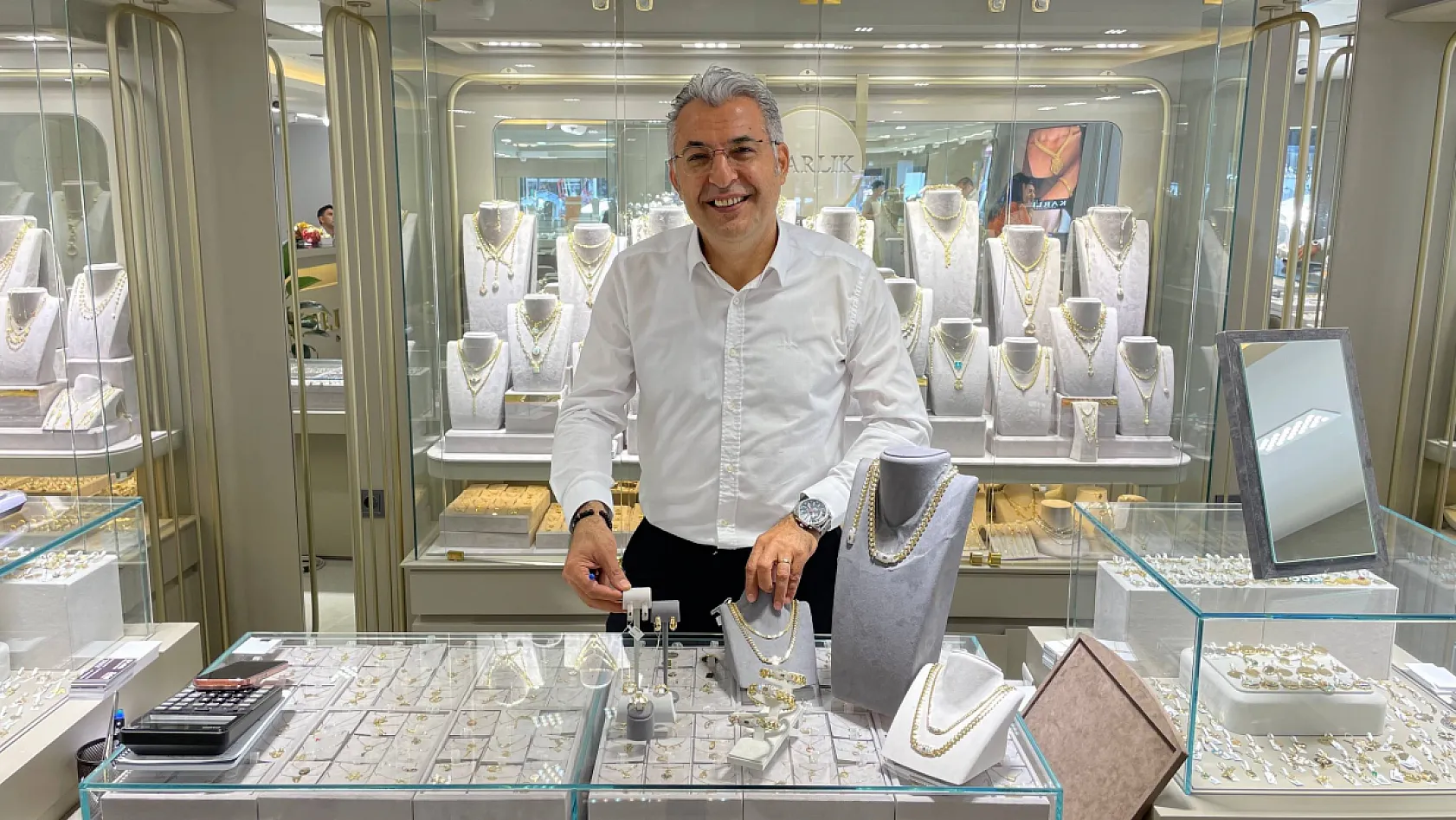 Fethiye Karlık Kuyumculuk'ta 'Monaco' trendi