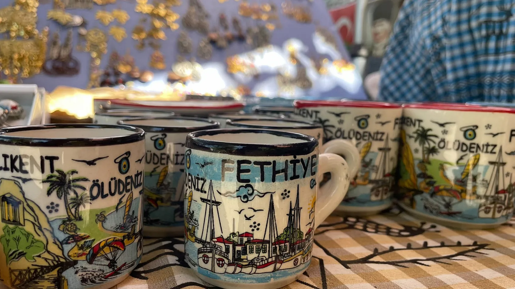 Fethiye Kayaköy'ün fenomen esnafı Aysun Ekiz: İngilizceyi tezgah başında öğrendi