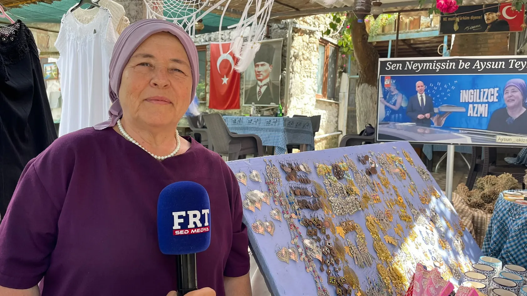 Fethiye Kayaköy'ün fenomen esnafı Aysun Ekiz: İngilizceyi tezgah başında öğrendi