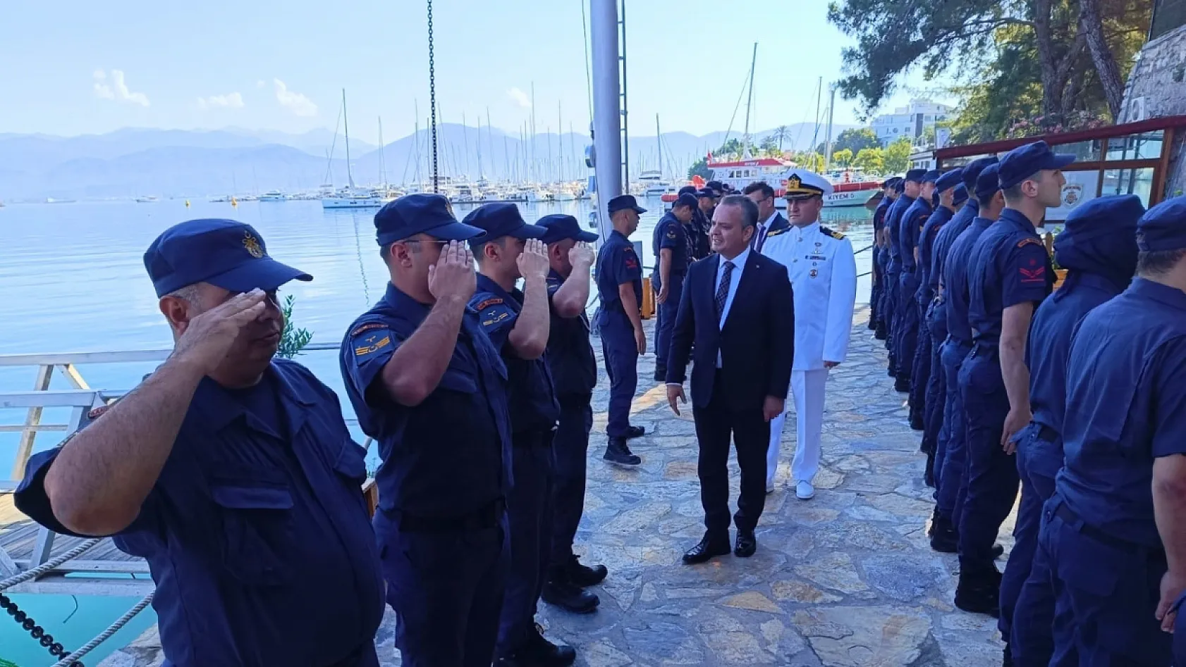 Fethiye Kaymakamı Fatih Akkaya'dan Jandarma ve Sahil Güvenlik Personeline Bayram Ziyareti