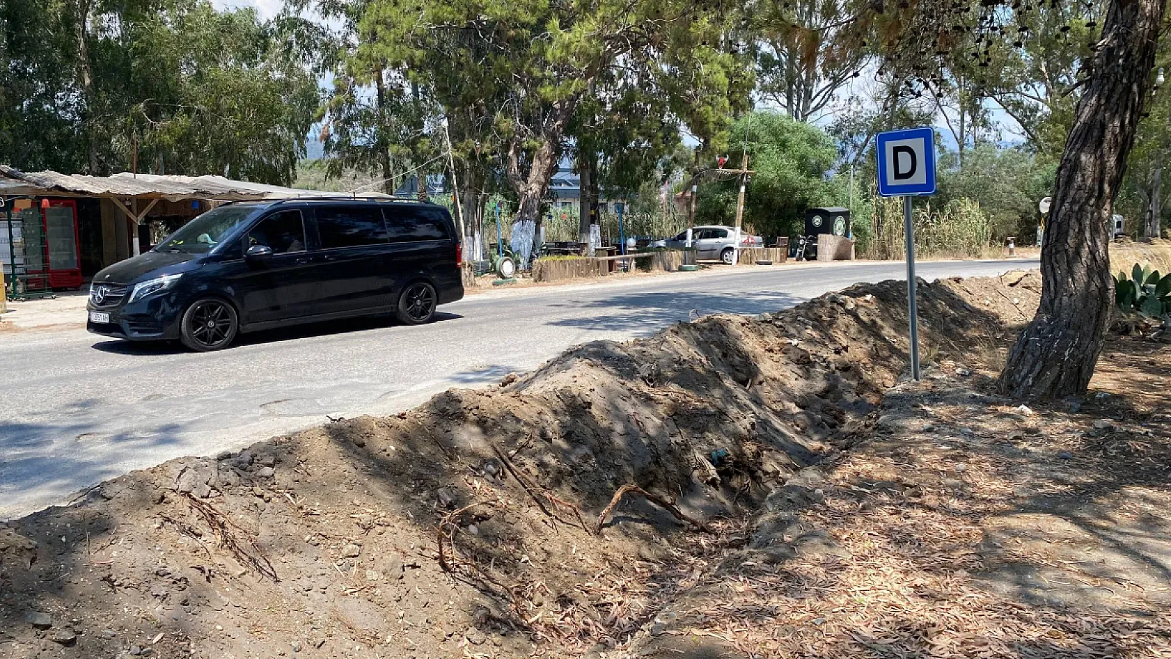 Fethiye Koca Çalış'taki Türbe Bölgesi Araç Girişine Kapatıldı