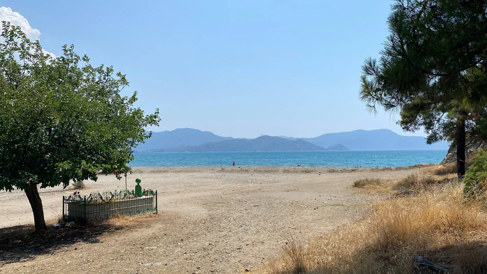 Fethiye Koca Çalış'taki Türbe Bölgesi Araç Girişine Kapatıldı