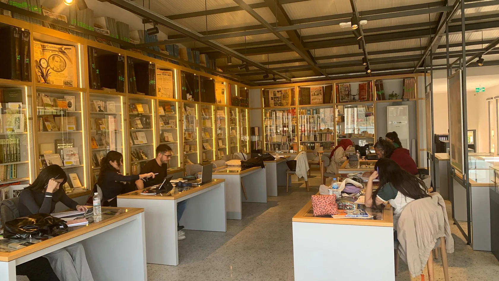 Fethiye'de 60 Yıllık Kitap Müzesi Hayali Gerçek Oldu