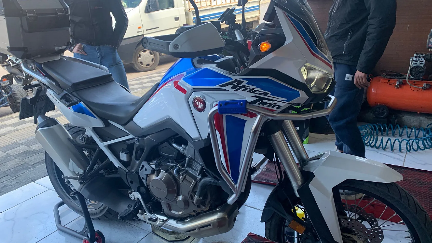 Fethiye Motorun Motosiklet Mağazası'ndan sürücülere yaz bakım uyarısı