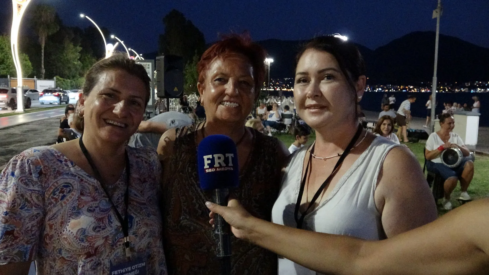 Fethiye Otizm Derneği'nden anlamlı buluşma: Üyeler ve aileler sahilde bir araya geldi