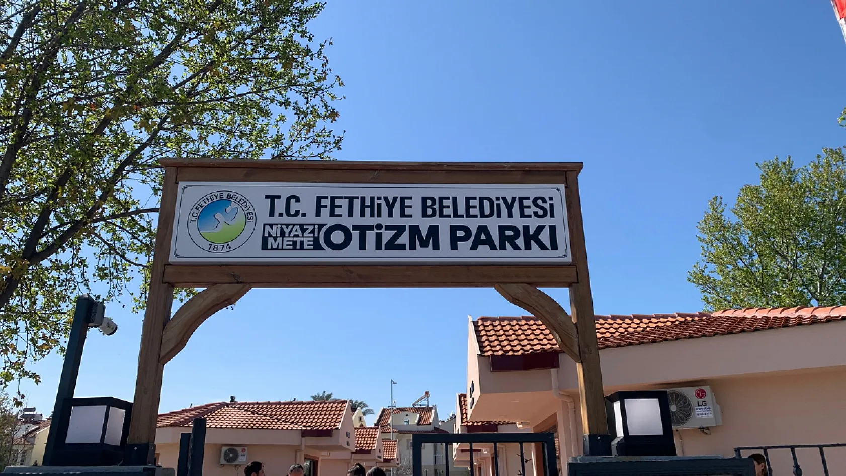 Fethiye Otizm Derneği'nde başkanlık değişimi: Göreve Berrin Yılmaz seçildi