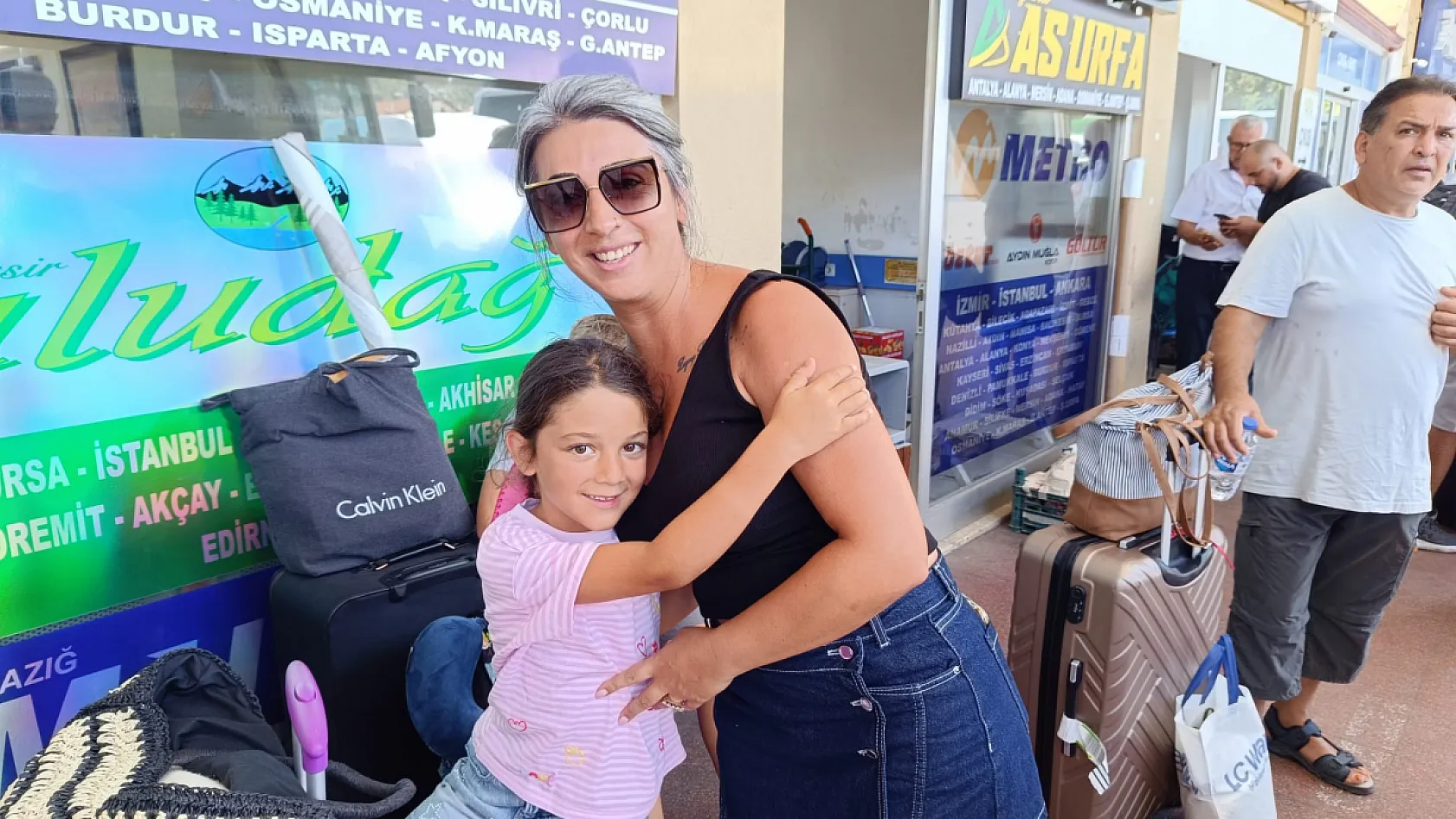 Fethiye Otogarı'nda dönüş yoğunluğu: Tatilciler memnun ayrılıyor