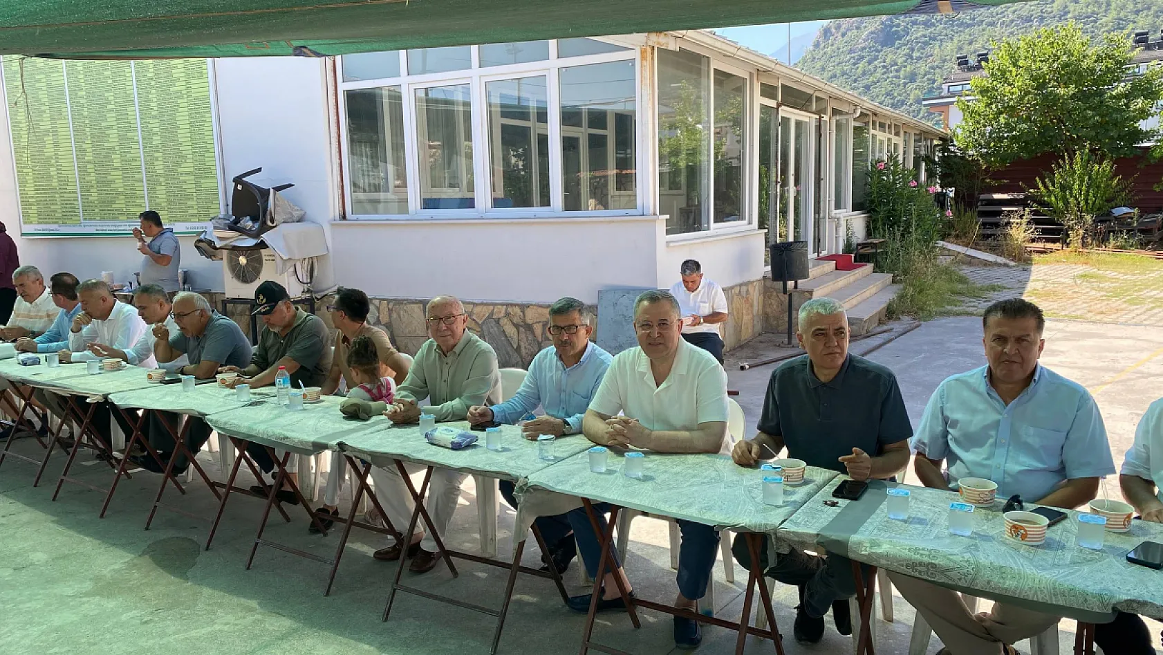 Fethiye Pazarcılar Odası'ndan Salı Pazarı'nda Aşure İkramı