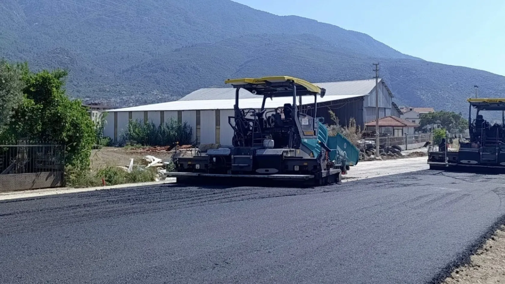 Fethiye toptancı hal bölgesinde yollar yenileniyor