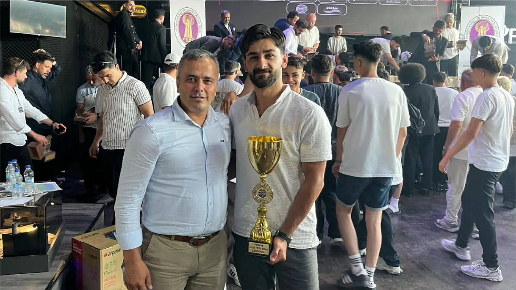 Fethiye, Türkiye'nin Dört Bir Yanından Gelen Kuaför ve Berberleri HAIRFEST'te Buluşturdu