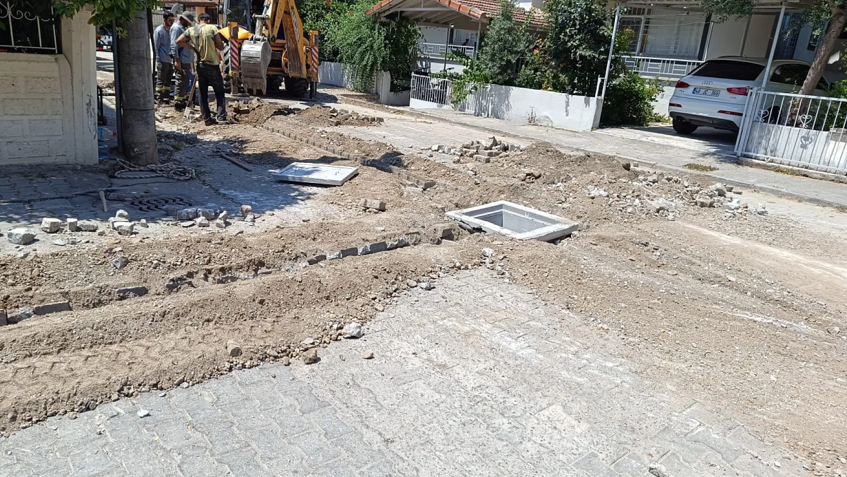 Fethiye Tuzla Mahallesi 539 Sokak'ta Fiber Altyapı Çalışmaları Devam Ediyor