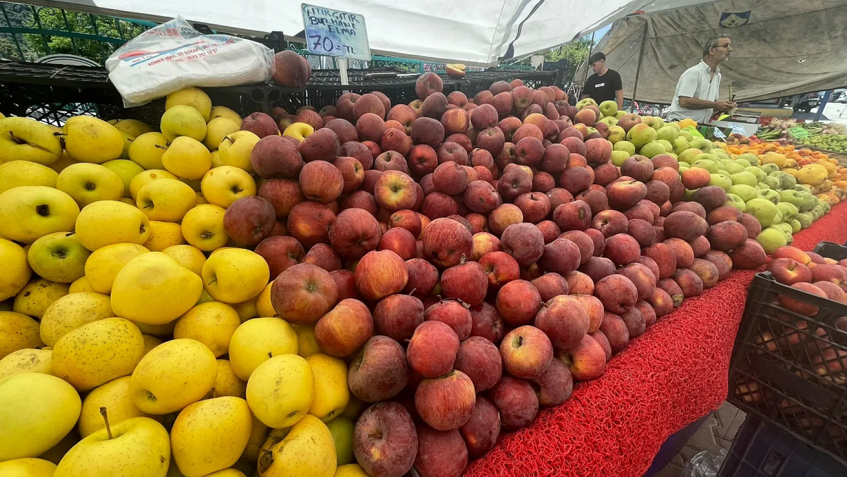 Fethiye Üretici Pazarı bayramda da hizmete devam etti