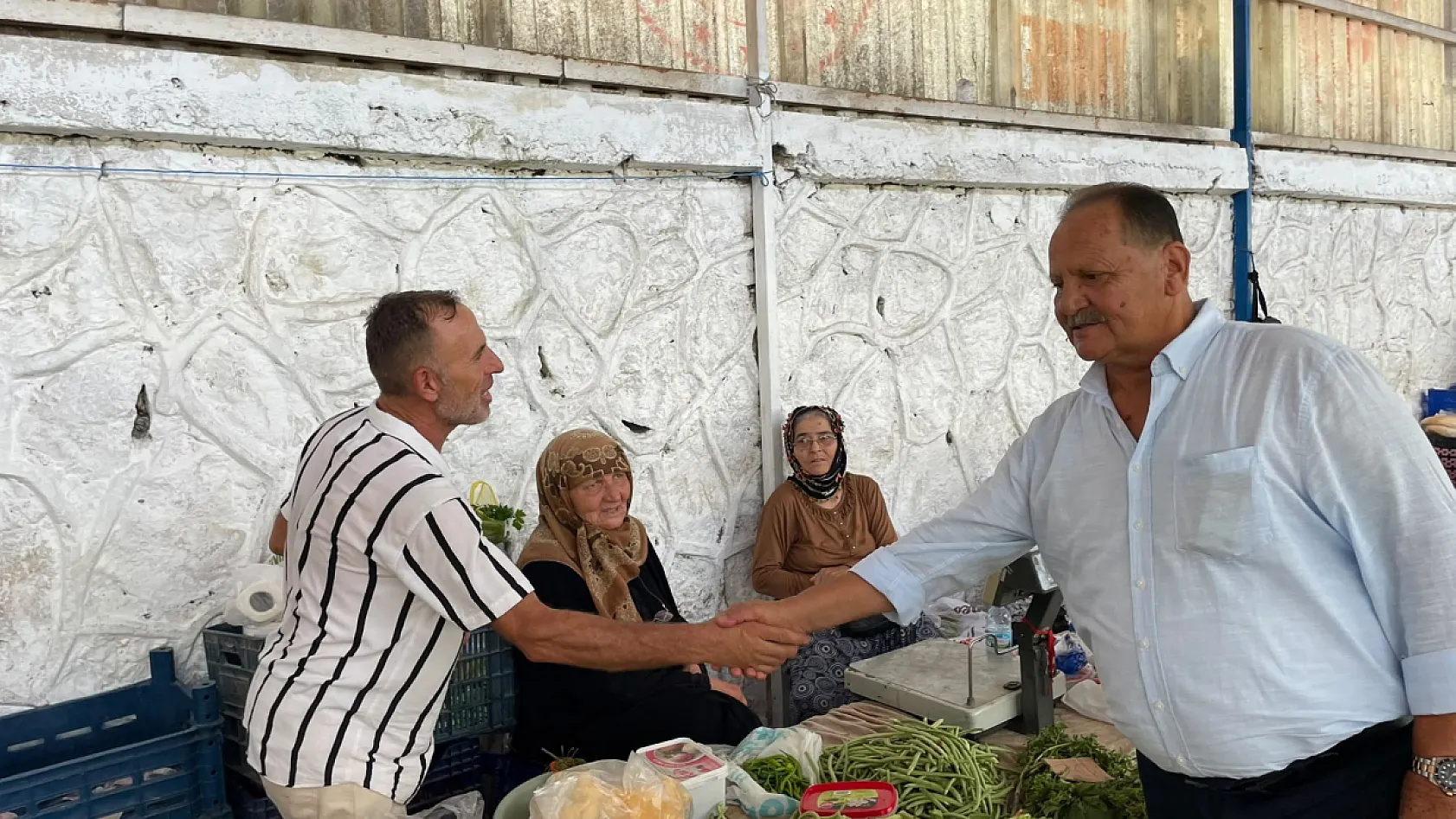 Fethiye Üretici Pazarı'nda belgeler ve ürünler tek tek kontrol edildi