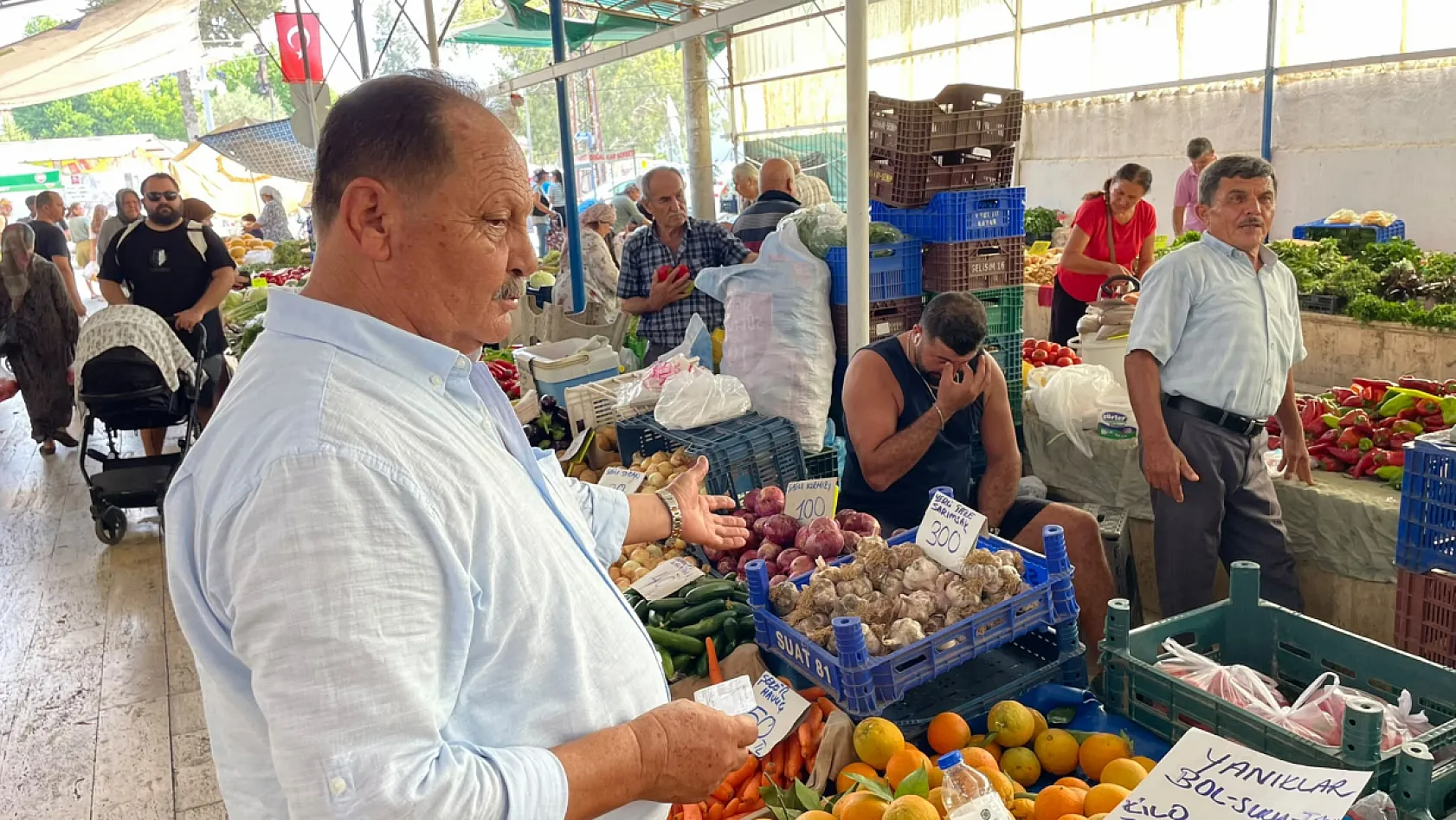 Fethiye Üretici Pazarı'nda belgeler ve ürünler tek tek kontrol edildi