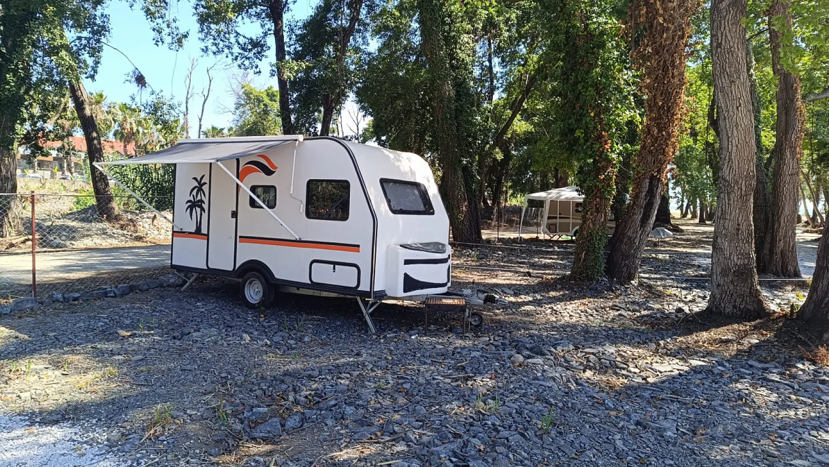Fethiye Yanıklar'da karavan severlere denize sıfır yeni yaşam alanı