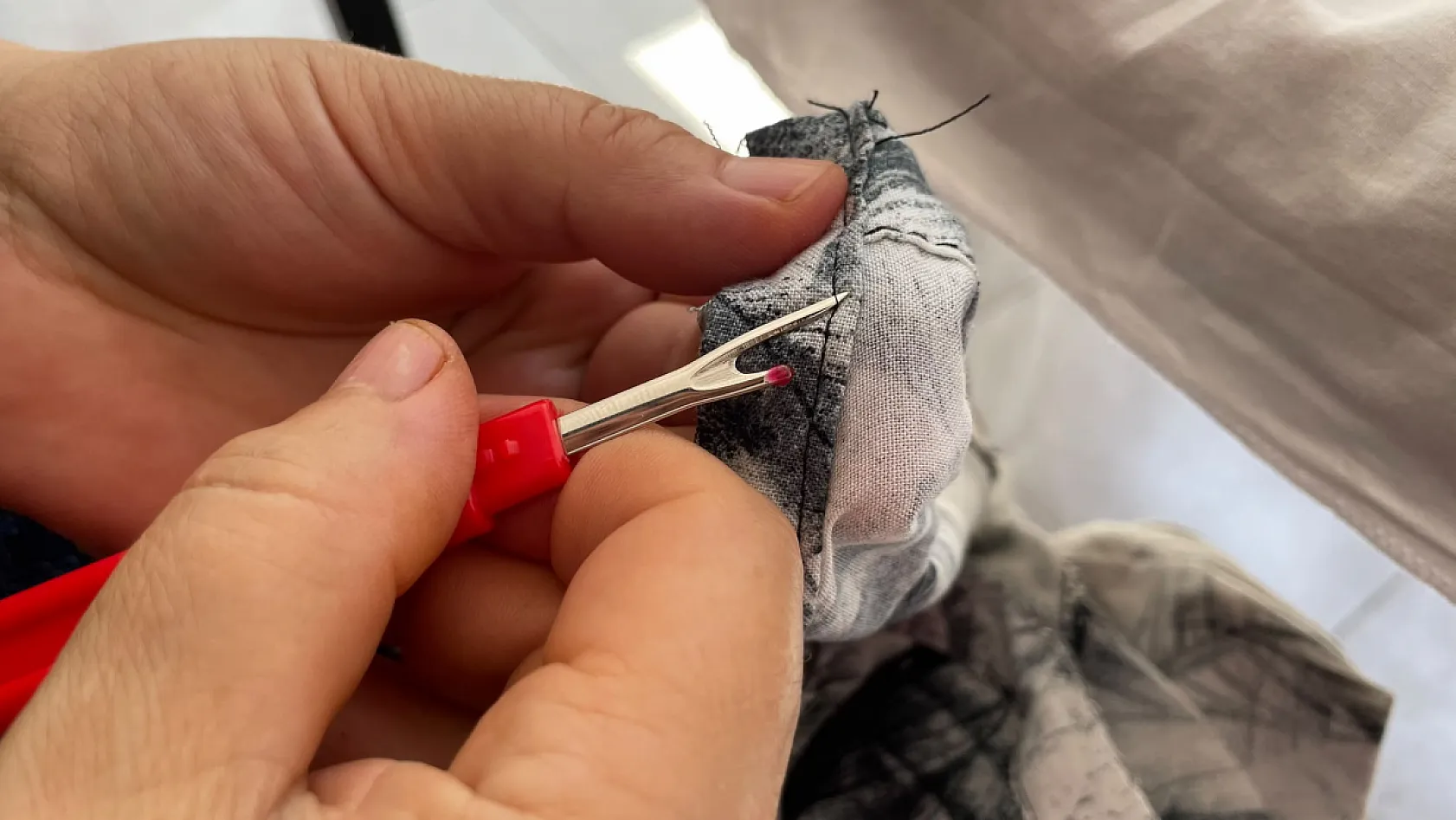Fethiye Yeşilüzümlü'de dikiş kursu yeni döneme hazırlanıyor