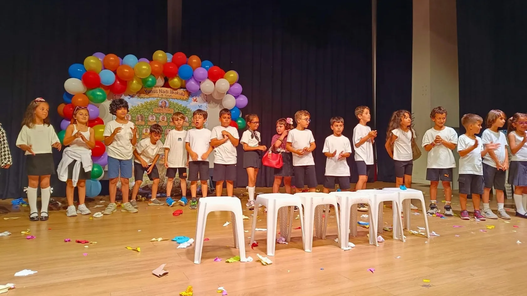 Fethiye Yunus Nadi İlkokulu 1-B Sınıfı'ndan renkli 'okuma şenliği'