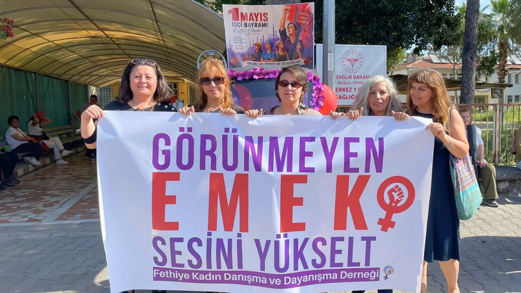 Fethiye'de 1 Mayıs coşkusu: 'Birlikte değiştirelim' çağrısıyla emek ve dayanışma yürüyüşü