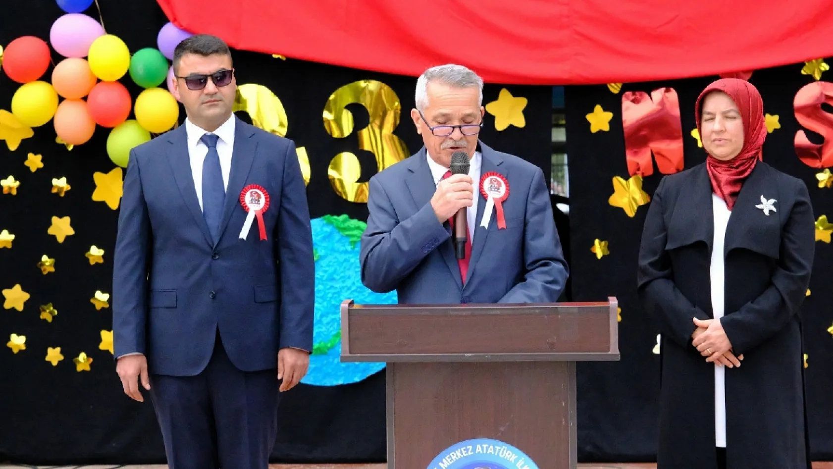 Fethiye'de 23 Nisan sevinci: Öğrencilerden alkış alan gösteriler