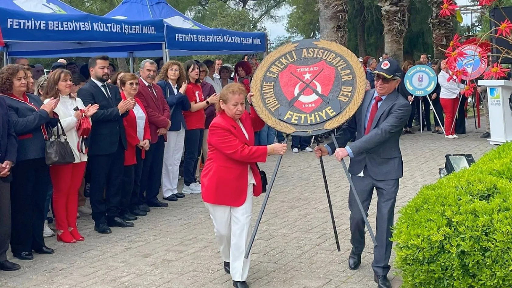 Fethiye'de 23 Nisan'da alternatif çelenk töreni: Hem bayram hem hüzün