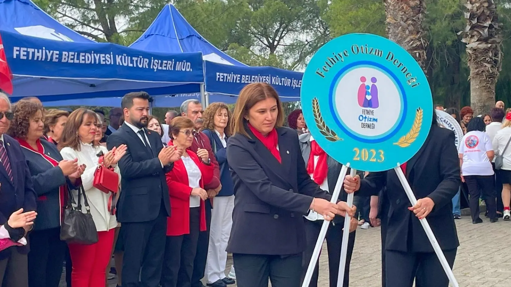 Fethiye'de 23 Nisan'da alternatif çelenk töreni: Hem bayram hem hüzün