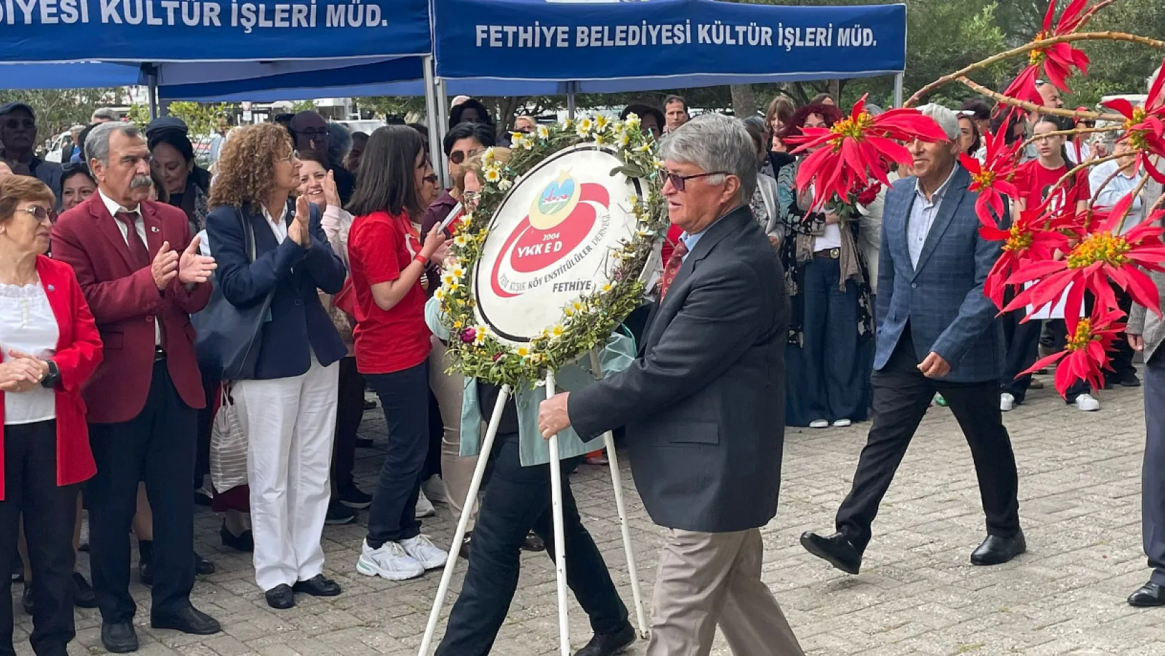 Fethiye'de 23 Nisan'da alternatif çelenk töreni: Hem bayram hem hüzün