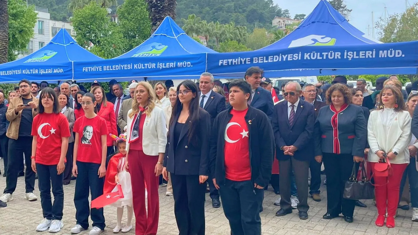 Fethiye'de 23 Nisan'da alternatif çelenk töreni: Hem bayram hem hüzün