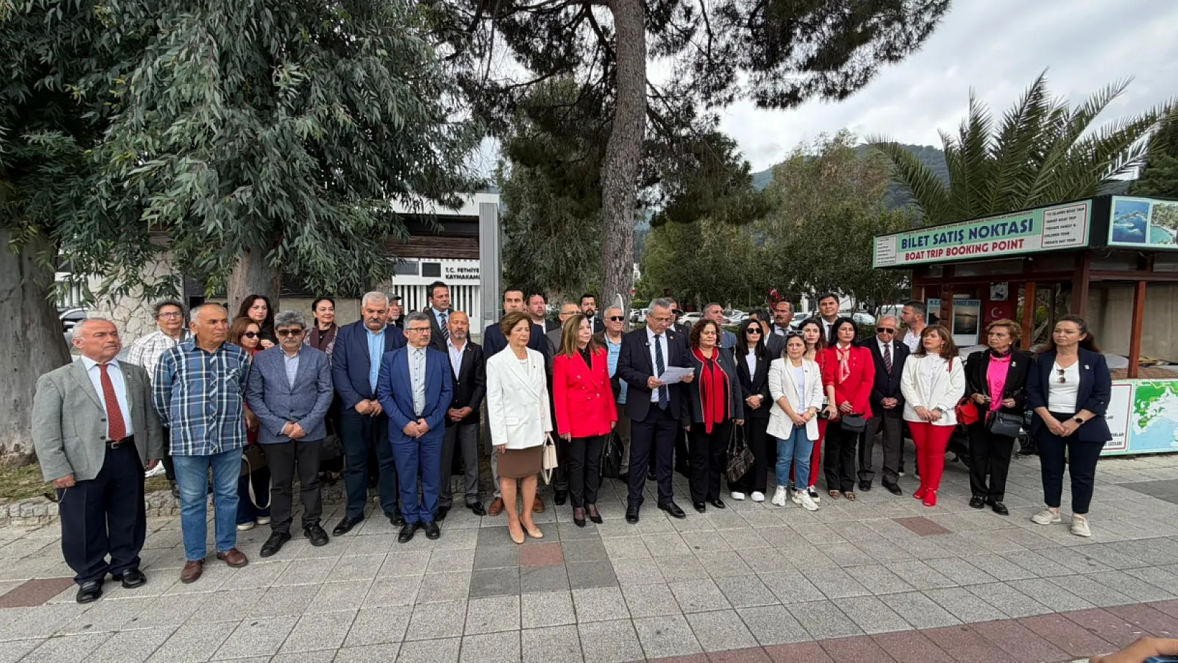 Fethiye'de 23 Nisan'da 'Milli Egemenlik' vurgusu: CHP'den sert mesajlar