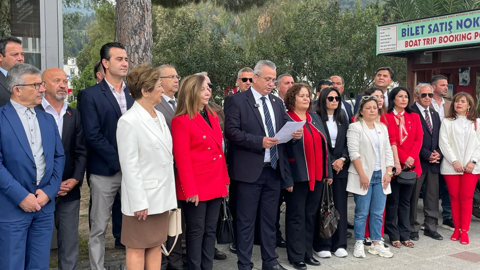 Fethiye'de 23 Nisan'da 'Milli Egemenlik' vurgusu: CHP'den sert mesajlar