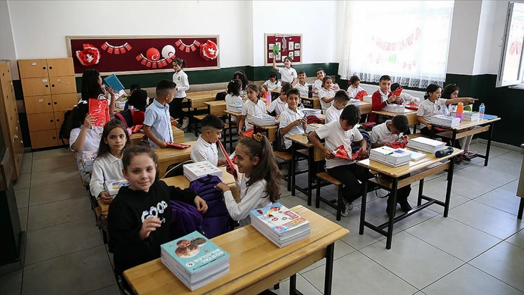 Fethiye'de 31 Bin Öğrenci Pazartesi Ders Başı Yapacak