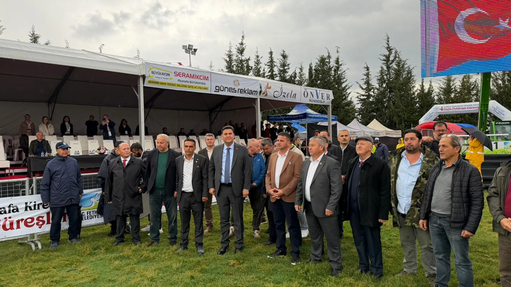 Fethiye'de 4. Mustafa Kiremitli Yağlı Pehlivan Güreşleri Başladı