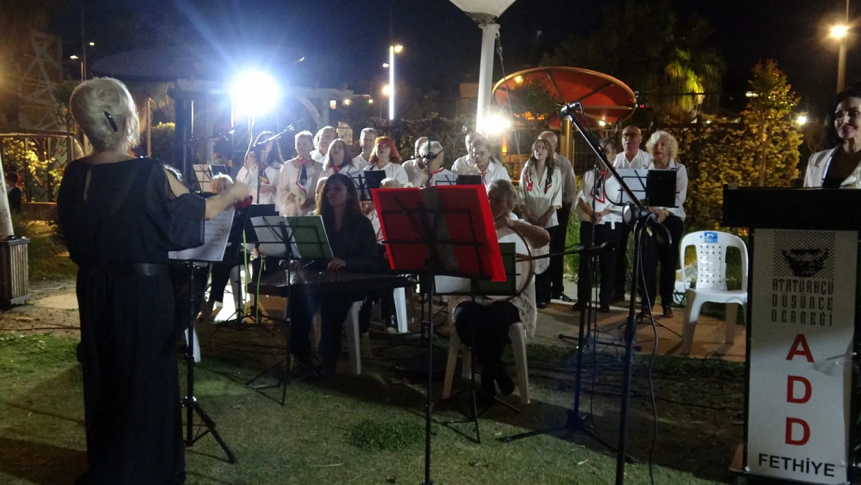 Fethiye'de ADD Gönül Dostları Korosu'ndan muhteşem konser
