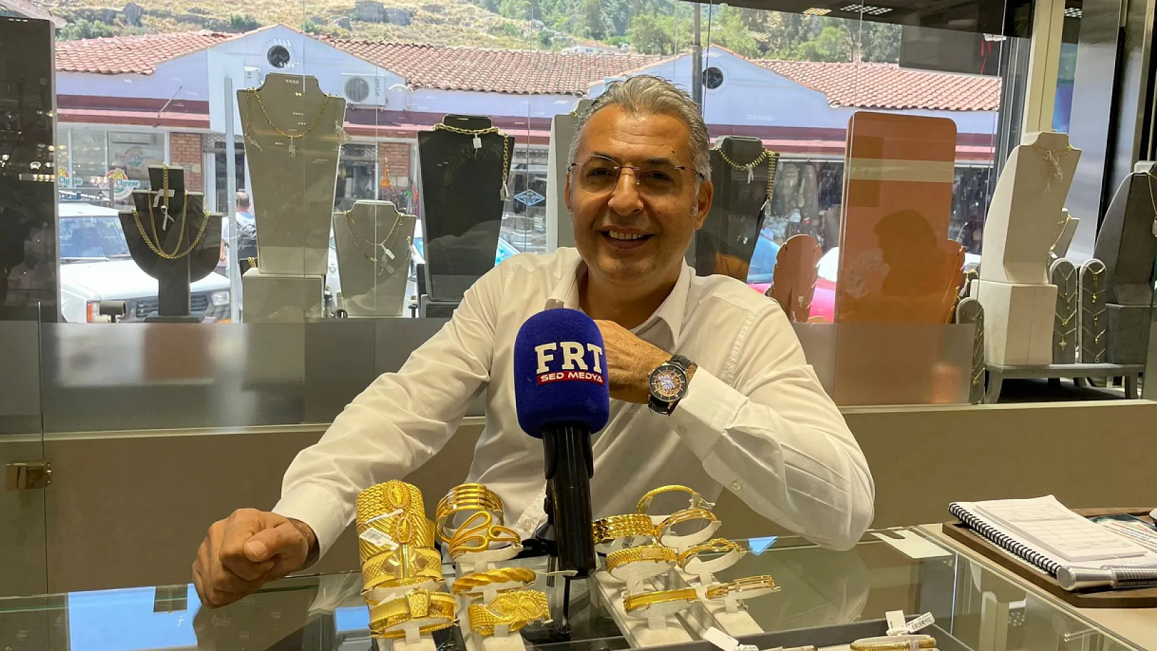 Fethiye'de altın takılara yoğun ilgi: 'Altın düşük seviyede, alım için uygun dönem'