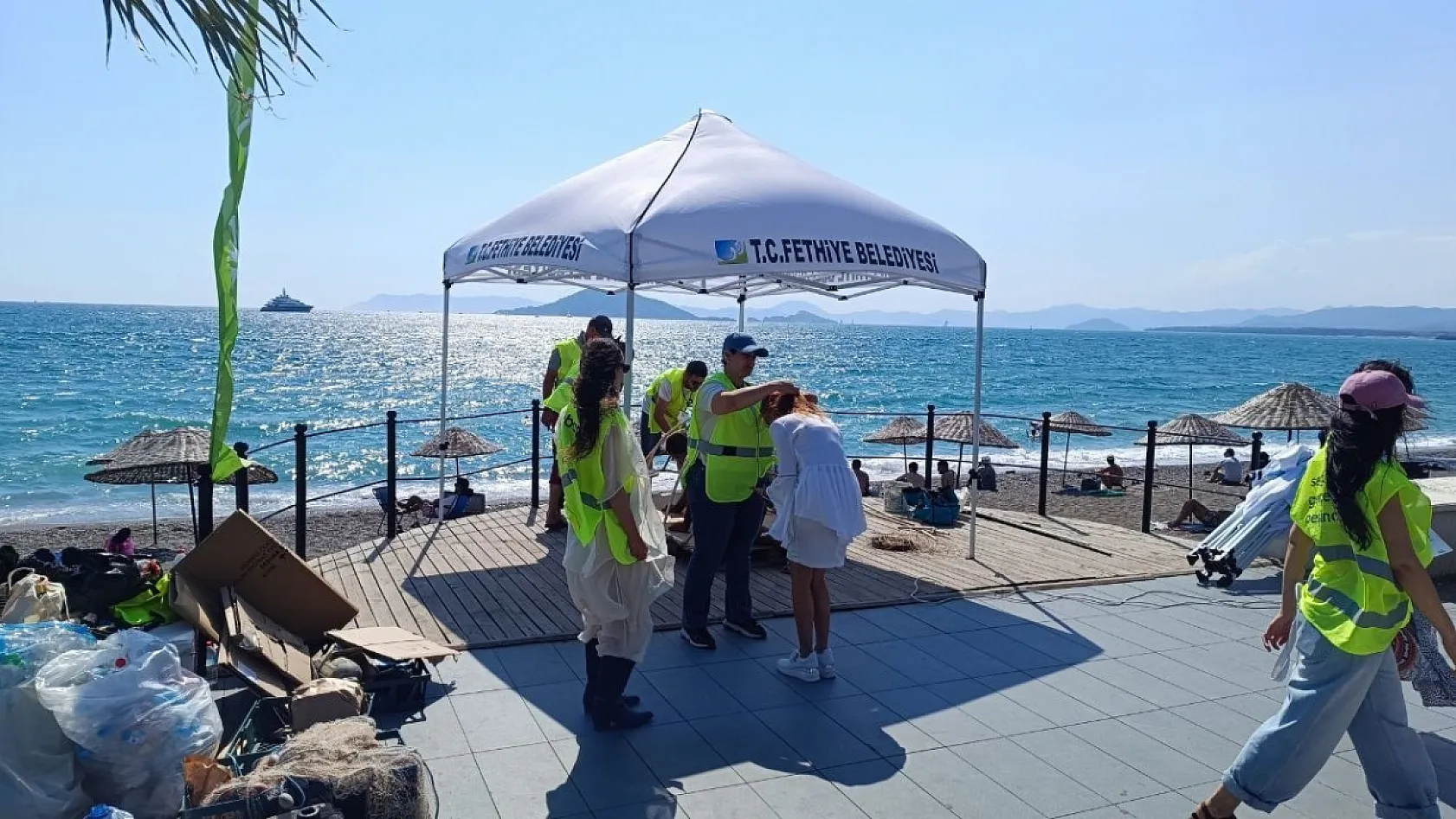 Fethiye'de Anlamlı Çevre Etkinliği: Atıklar Caretta Caretta'ya Dönüştü