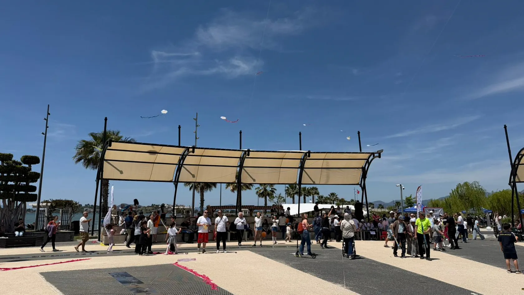 Fethiye'de Anneler Günü'ne Özel Uçurtma Şenliği