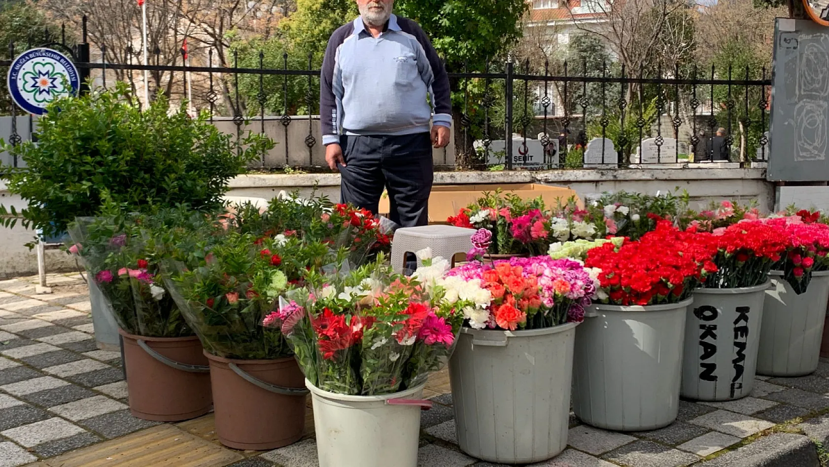 Fethiye'de Arife Günü Mezarlıklarda Yoğunluk Oluştu