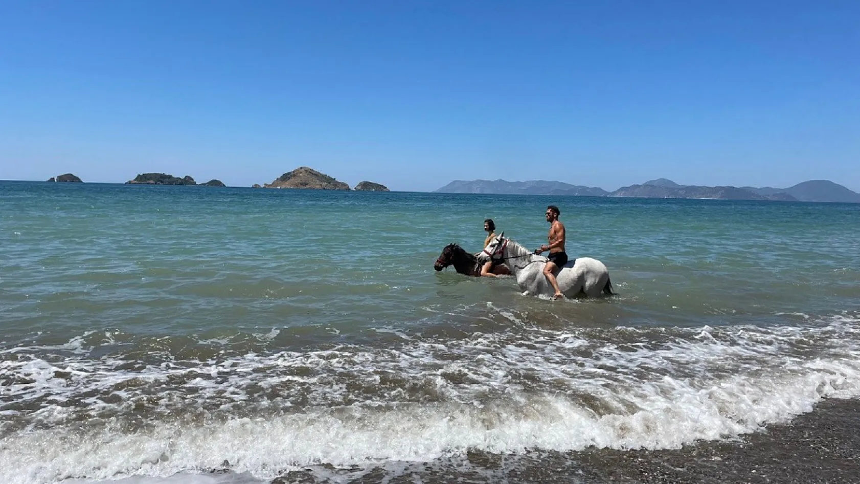 Fethiye'de At Sırtında Doğa Tutkusu: Ormandan Denize Uzanan Unutulmaz Deneyim