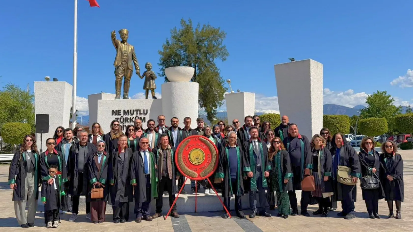 Fethiye'de Avukatlar Günü: 'Hukukun üstünlüğünden vazgeçmeyeceğiz'