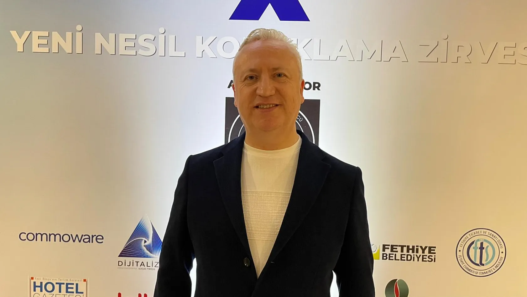 Fethiye'de başlayan turizm zirvesine Deniz Dikkaya'dan tam not
