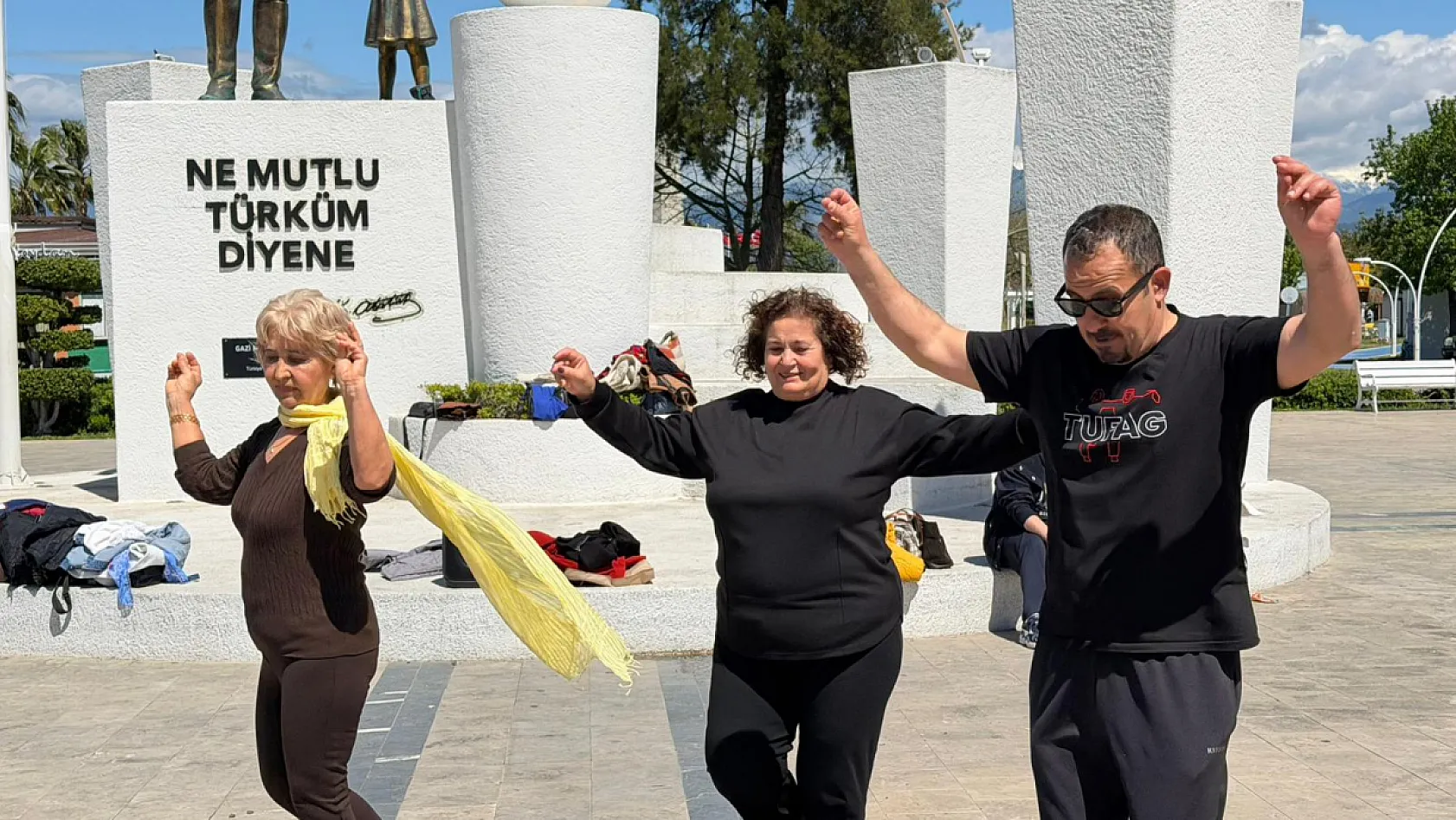 Fethiye'de CHP'li kadınlar hem kültürü yaşatıyor, hem farkındalık oluşturuyor