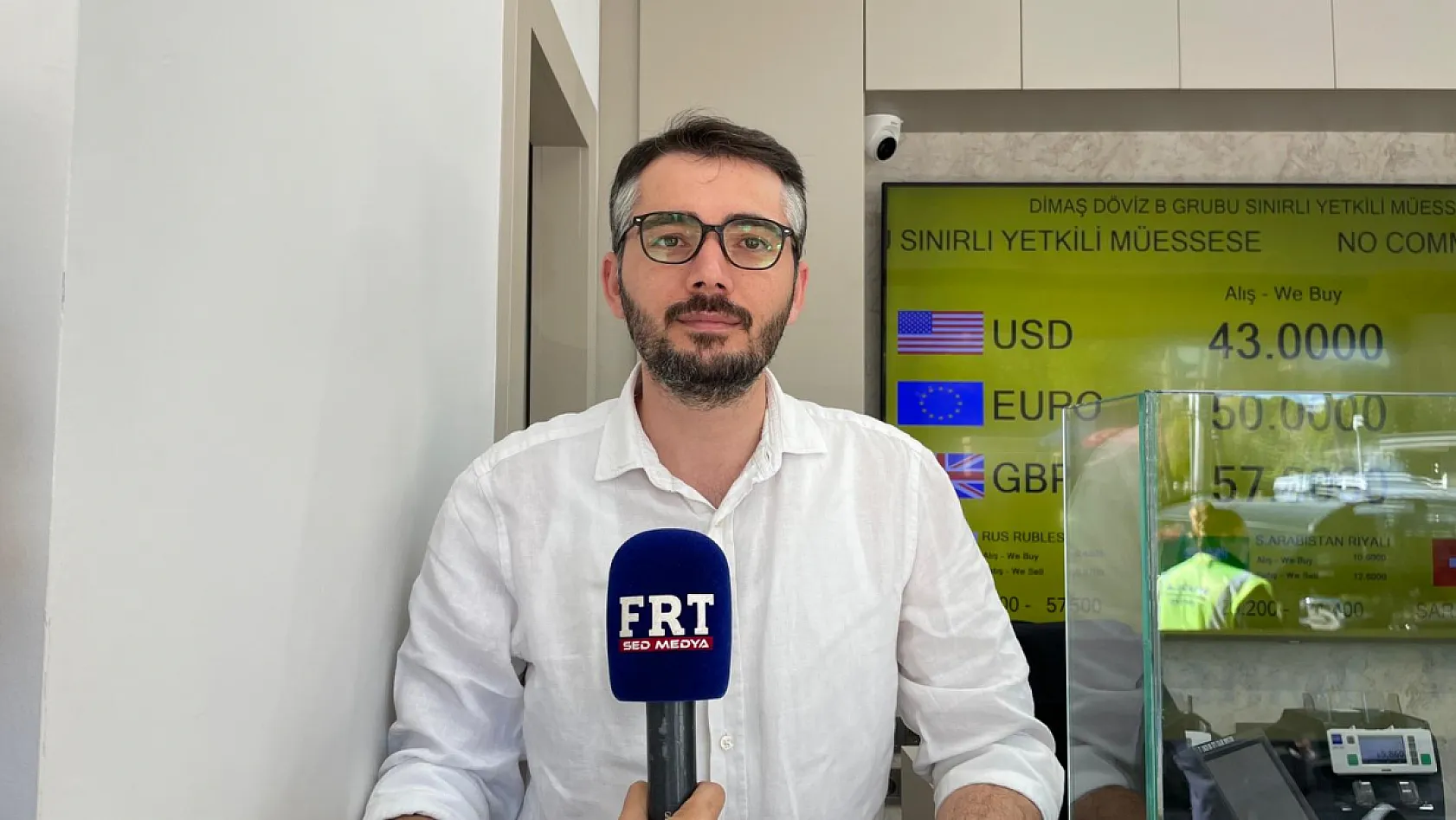 Fethiye'de döviz takibi: Altın günlük al-sat fırsatlarıyla öne çıkıyor