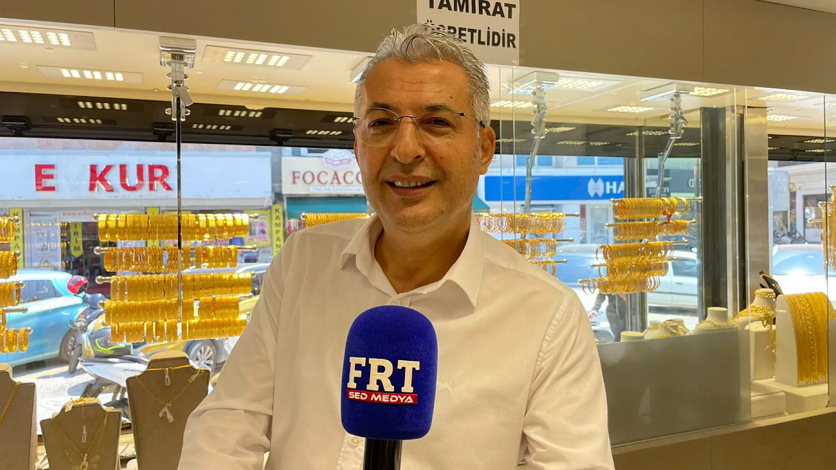 Fethiye'de düğün sezonu hareketliliği: Altındaki düşüş alıcıyı sevindirdi