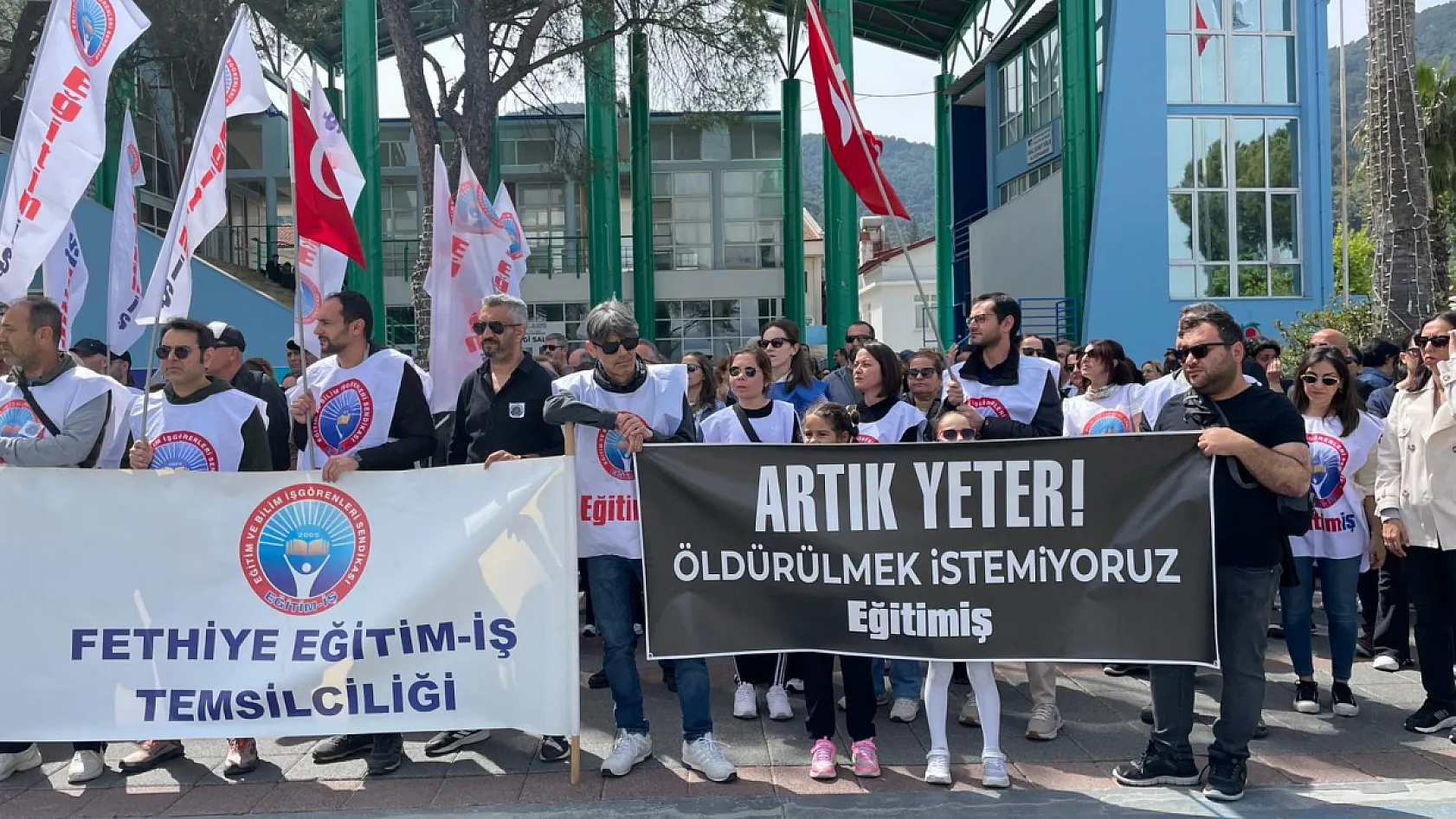 Fethiye'de eğitimcilerden sert tepki: 'Bu bir çöküştür'