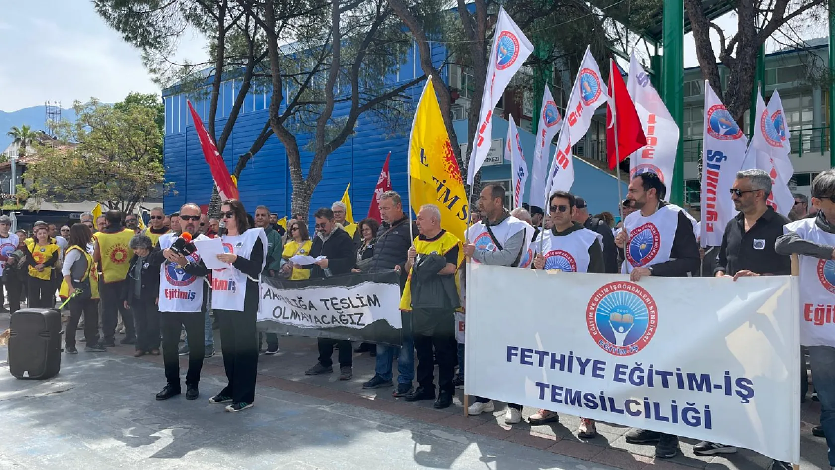 Fethiye'de eğitimcilerden sert tepki: 'Bu bir çöküştür'