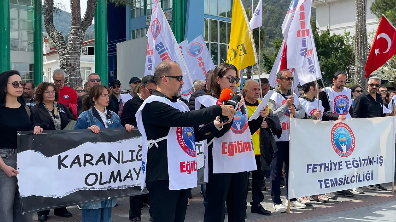 Fethiye'de eğitimcilerden sert tepki: 'Bu bir çöküştür'