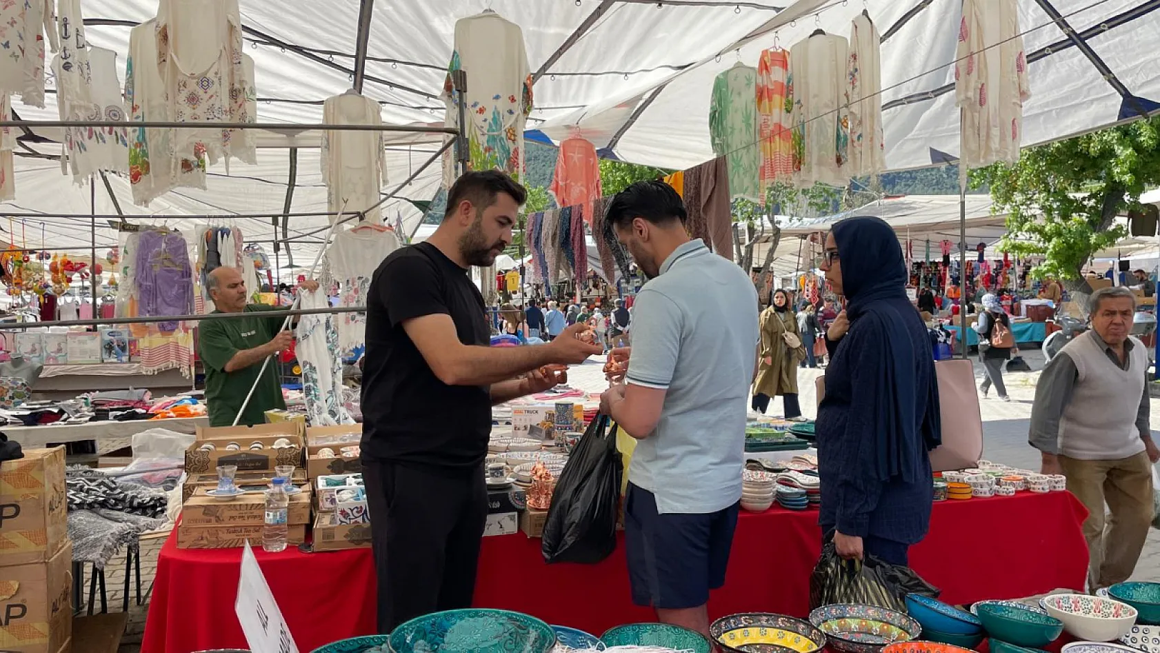 Fethiye'de el emeği hediyelikler yoğun ilgi görüyor