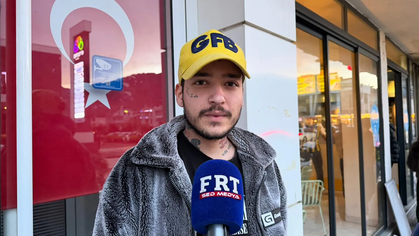 Fethiye'de Fenerbahçeli Taraftarlar Maça Kilitlendi
